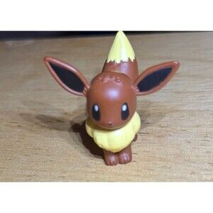 TOMY Pokemon Eevee PVC Figure